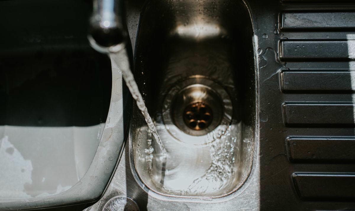 Lavabo pimaş hattı açma