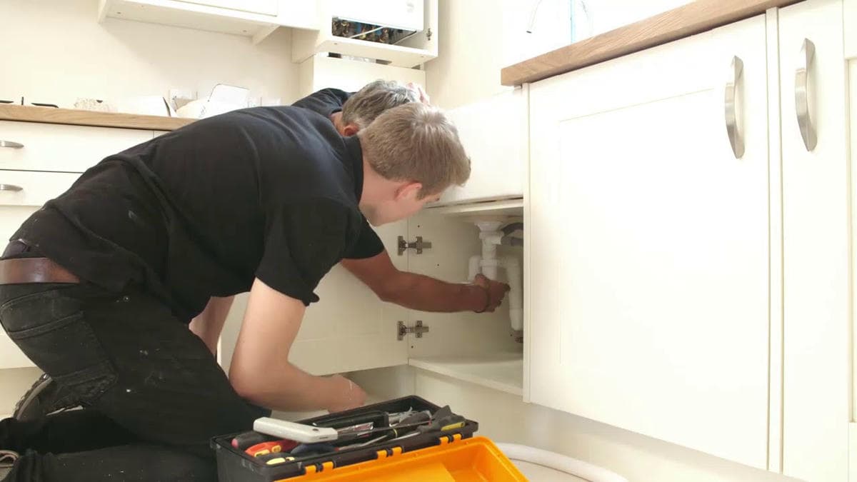 Lavabo altı gider kontrolü
